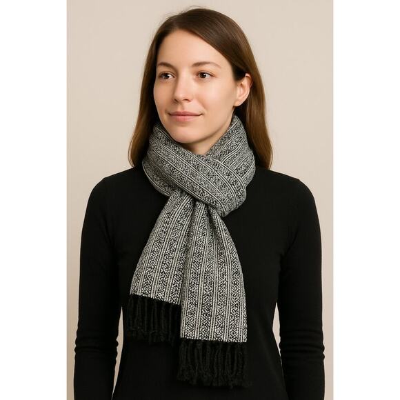 TerryO Handwoven Scarf Black White Fringe Geometric Unisex One Size - Picture 1 of 11